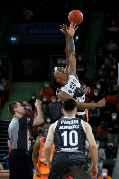 一轮比赛中 一轮比赛中