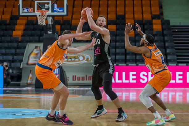 在社交媒体 在社交媒体